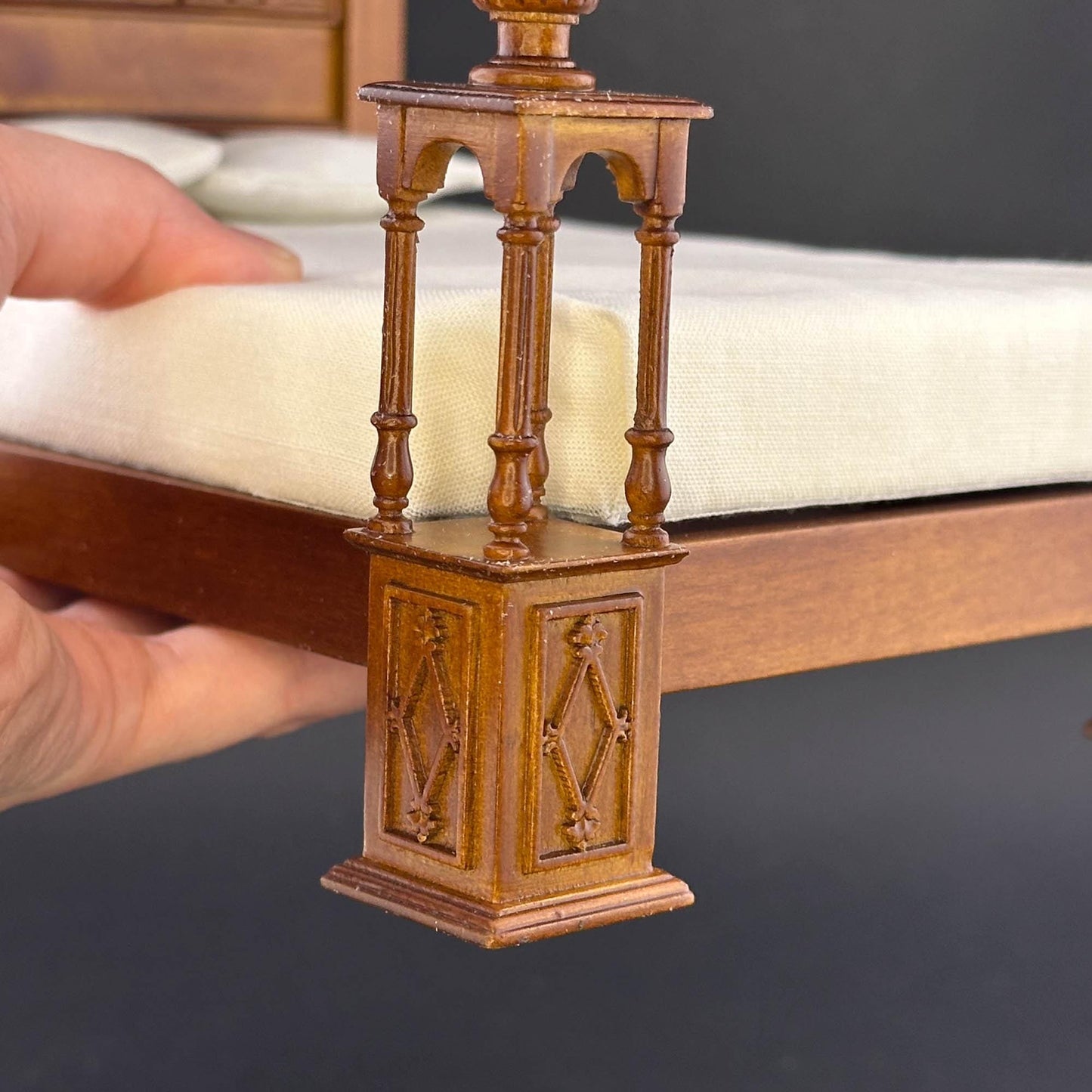 Canopy wooden late 16th century England walnut Four Poster Bed 1:12 scale dollhouse miniature handcrafted replica of the Great Bed of Ware