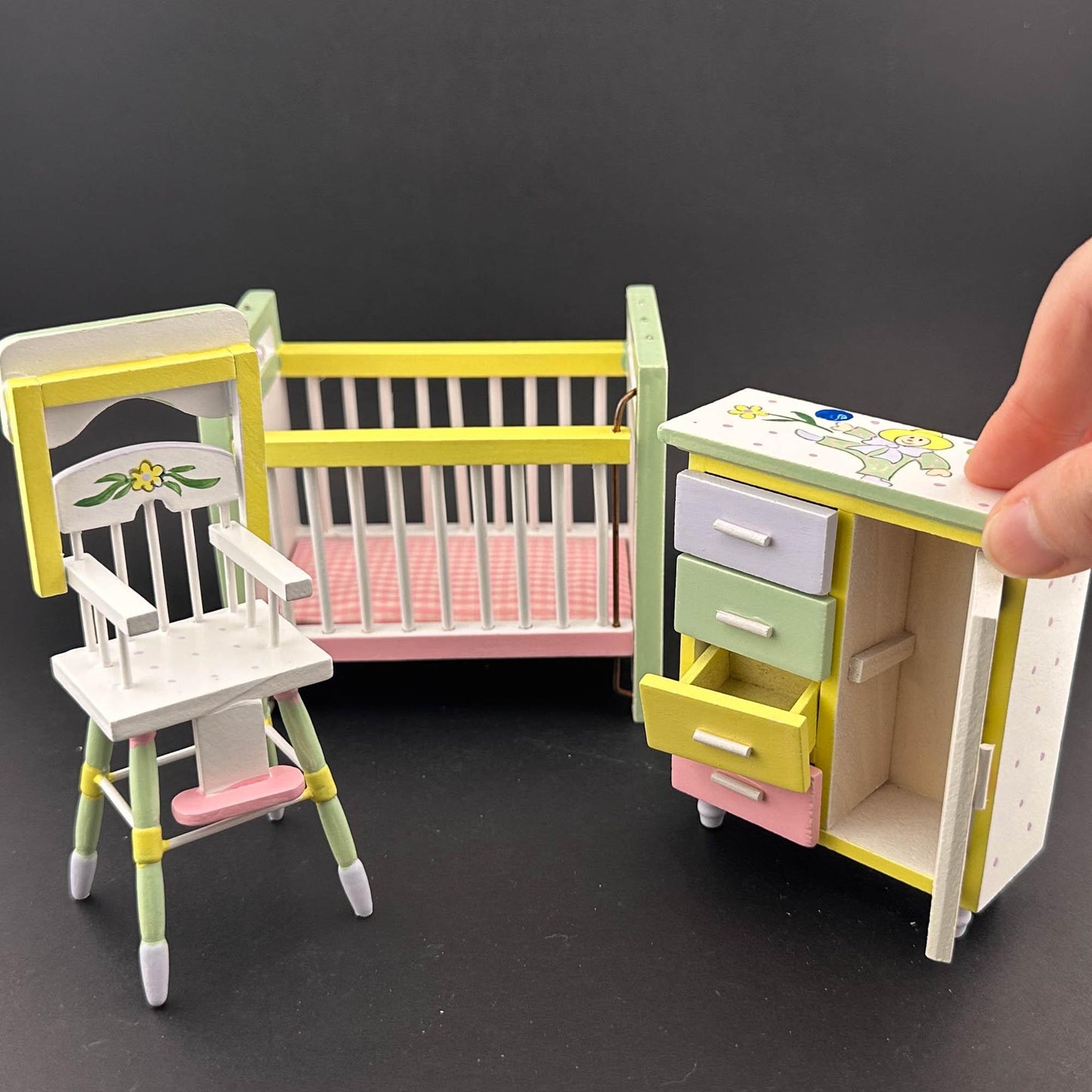 Nursery baby miniature Set 3pcs cradle highchair dresser Flowers decoration for 1:12 scale dollhouse economic