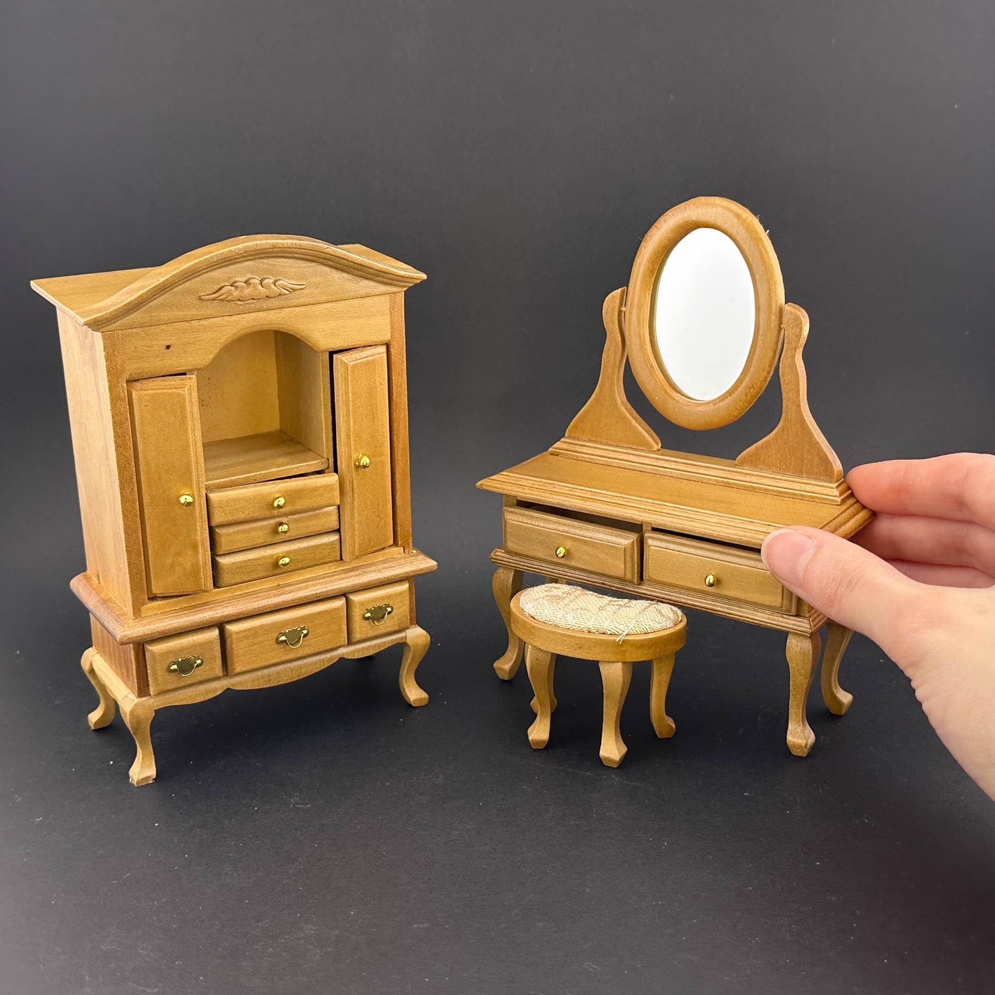 Victorian Miniature bedroom child Girl suite Economy Set 5pcs bed dresser bedstand mirror wardrobe 1:12 scale dollhouses miniature oak wood