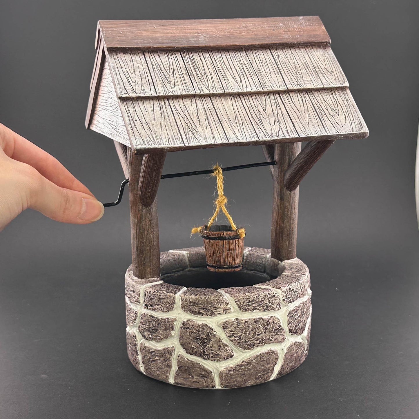 Fieldstone Wishing Well for 1:12 dollhouse miniature Polyresin with a realistic finish with a bucket