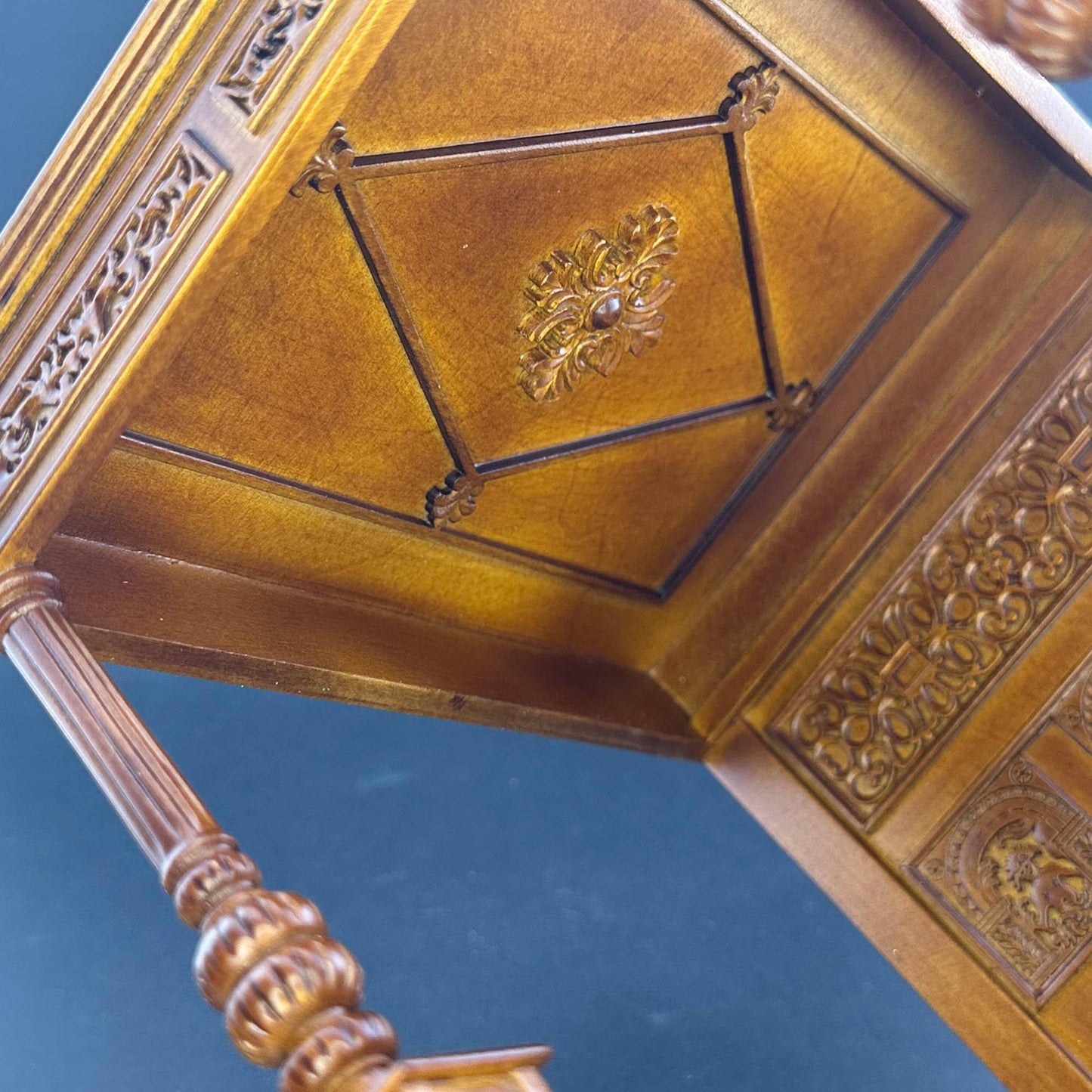 Canopy wooden late 16th century England walnut Four Poster Bed 1:12 scale dollhouse miniature handcrafted replica of the Great Bed of Ware