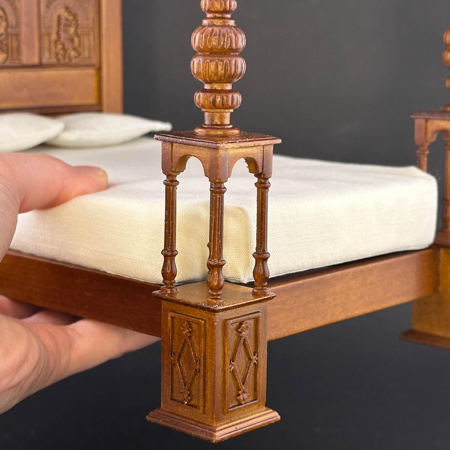 Canopy wooden late 16th century England walnut Four Poster Bed 1:12 scale dollhouse miniature handcrafted replica of the Great Bed of Ware