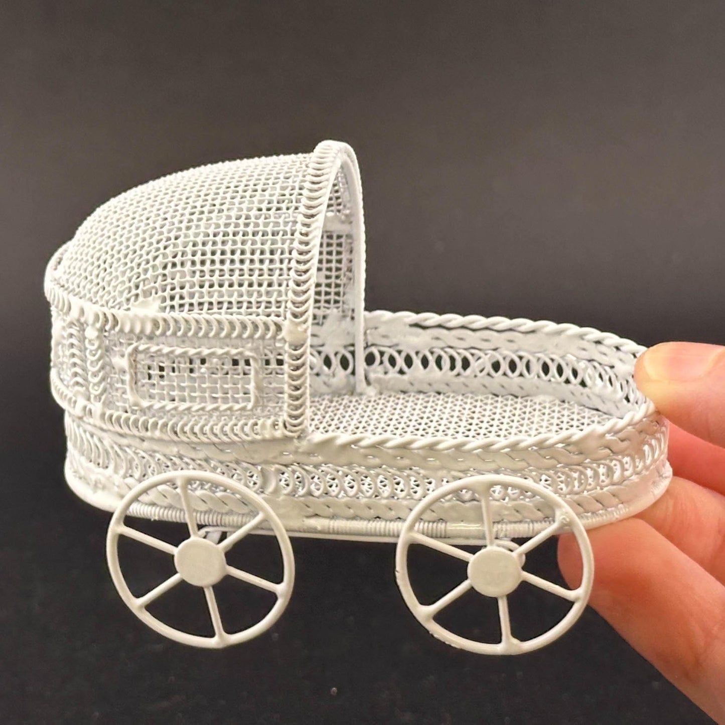 Miniature Victorian Flower Cart – 1:12 Scale White Wire, Elegant Plant Stand for Dollhouse Garden, Flower Shop, or Decorative Display