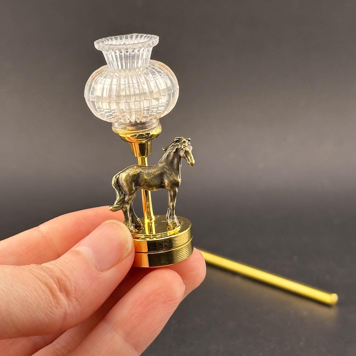 Miniature Touchless operation with Wand  1:12 table lamp LED for Dollhouse No-touch No-Switch Stick Horse table light