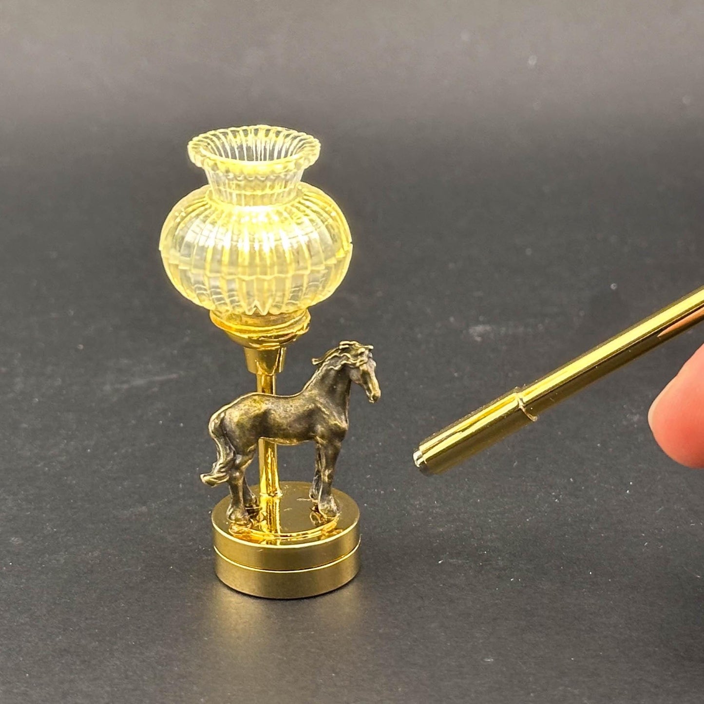 Miniature Touchless operation with Wand  1:12 table lamp LED for Dollhouse No-touch No-Switch Stick Horse table light