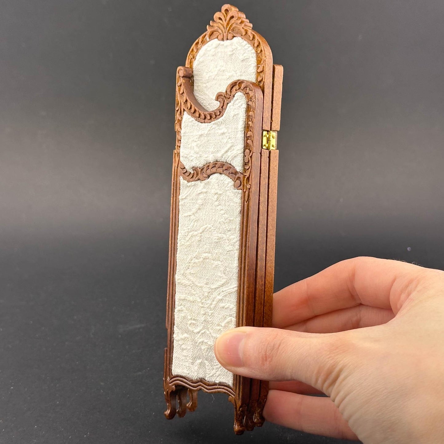 Adjustable Panelled Screen divider partition wall elegant  for 1:12 bedroom dollhouse miniature wood WN with white fabric