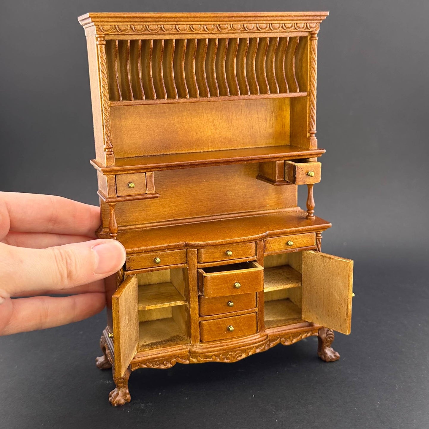 Fine Quality ornate Buffet and Hutch 1:12 scale for dollhouse miniature Y2064WN
