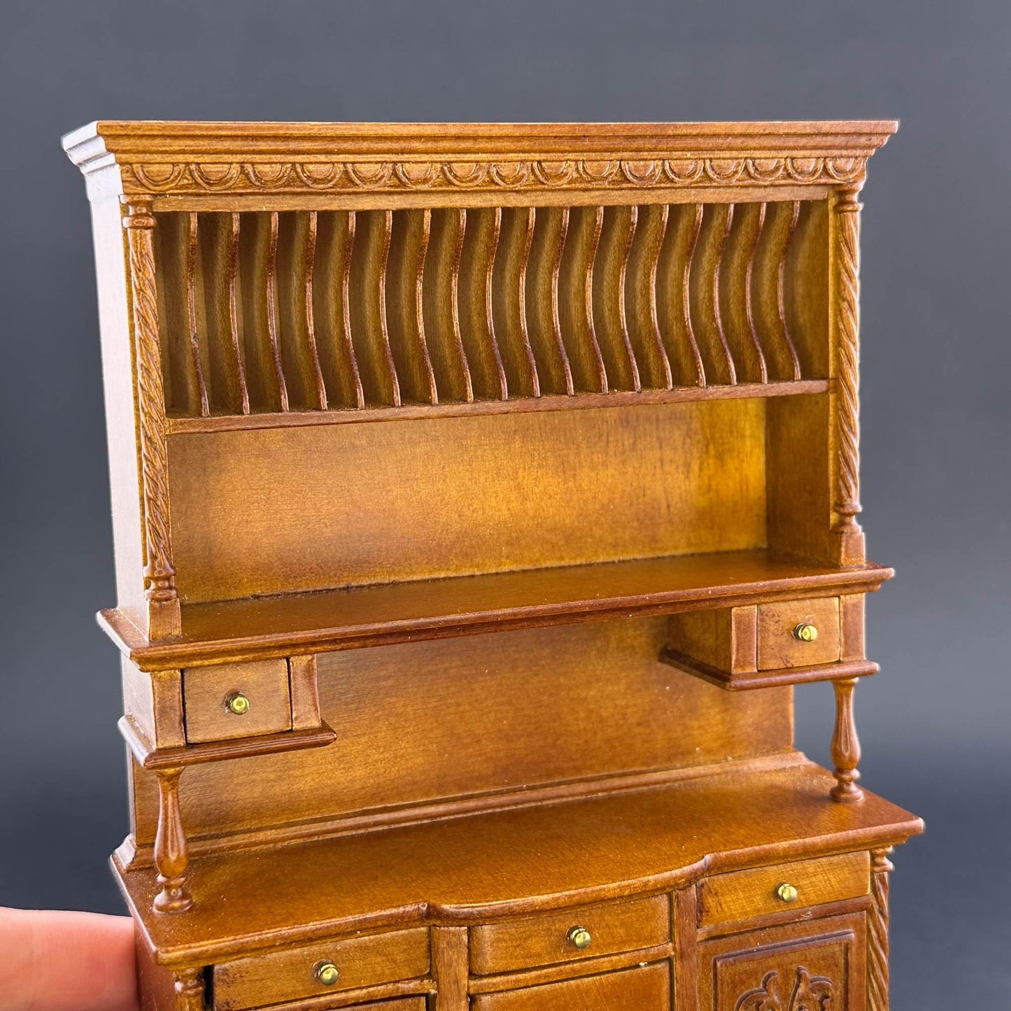 Fine Quality ornate Buffet and Hutch 1:12 scale for dollhouse miniature Y2064WN