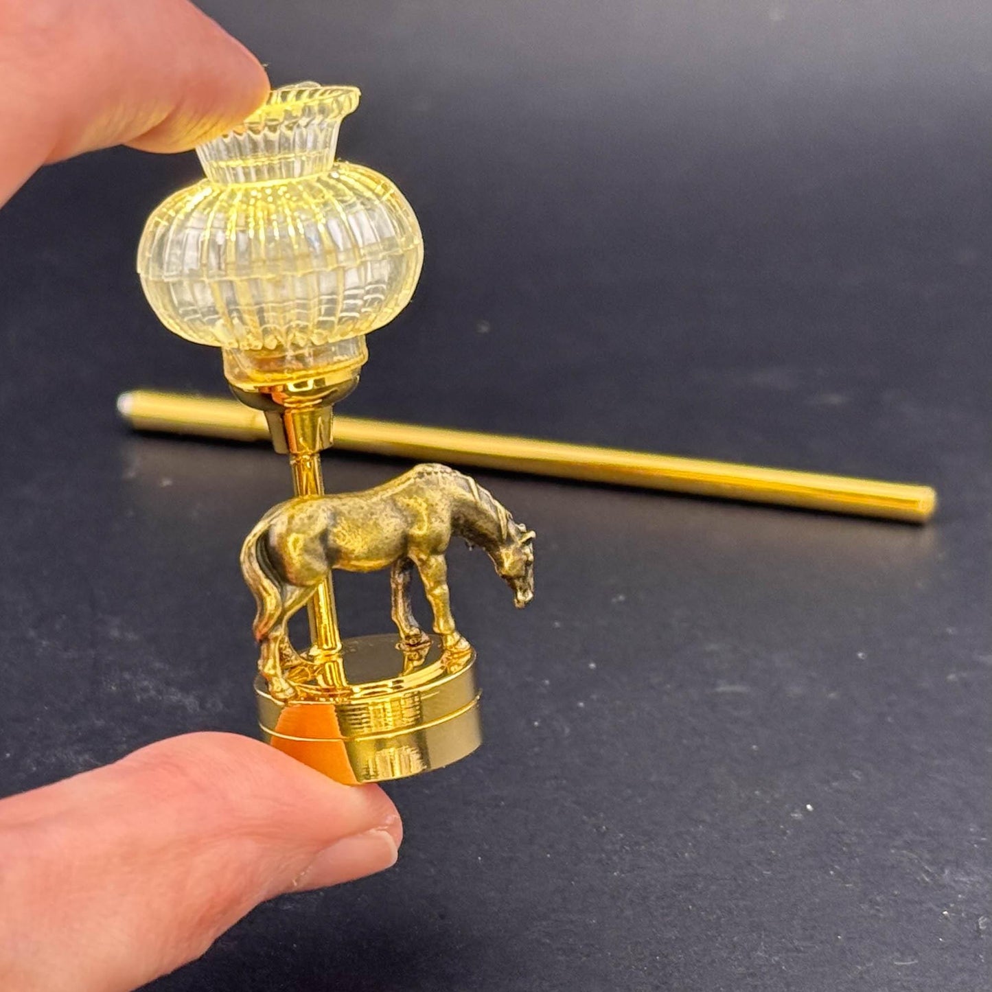 Miniature Touchless operation with Wand  1:12 table lamp LED for Dollhouse No-touch No-Switch Stick Horse Eating Table Lamp