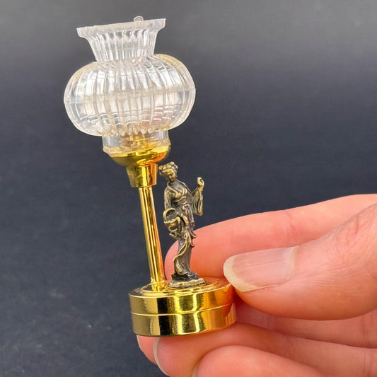 Miniature Touchless operation with Wand  1:12 table lamp LED for Dollhouse No-touch No-Switch Stick Flower Girl Woman Table Lamp
