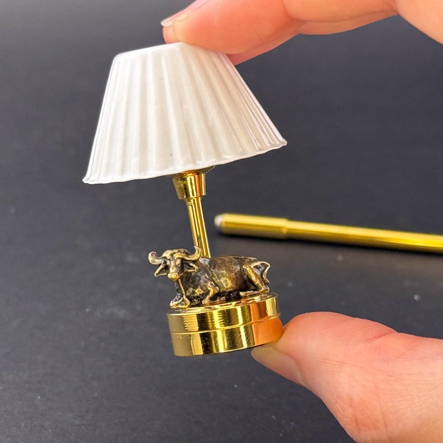Miniature Touchless operation Wand  1:12 table lamp LED for Dollhouse No-touch No-Switch Stick Sitting Resting Crouching Ox Bull Table Lamp
