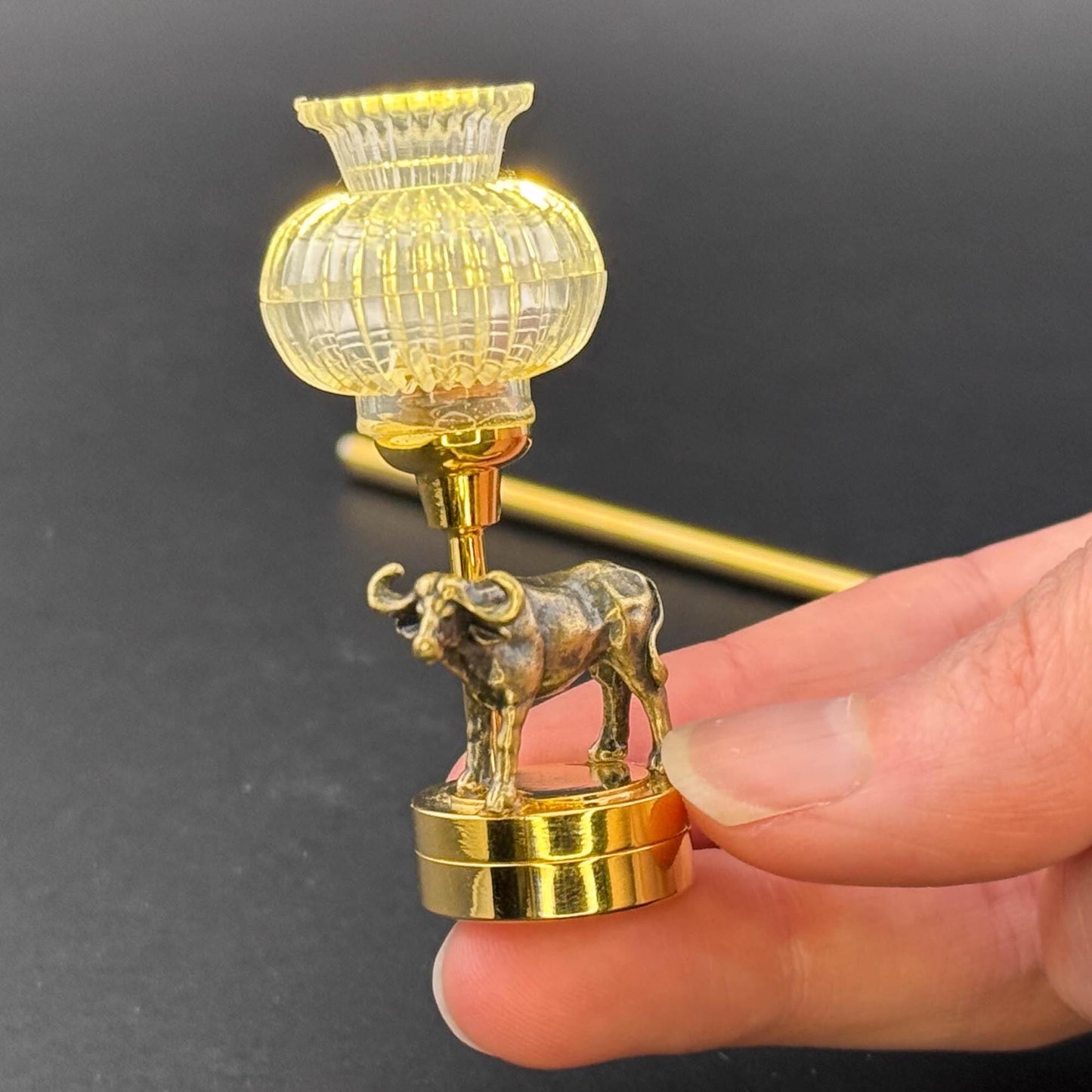 Miniature Touchless operation with Wand  1:12 table lamp LED for Dollhouse No-touch No-Switch Stick Standing Bull Ox Table Lamp