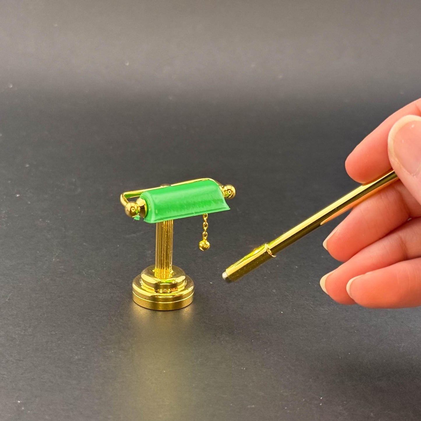 Miniature Touchless operation with Wand  1:12 table lamp LED for Dollhouse No-touch No-Switch Victorian Brass Green desk light