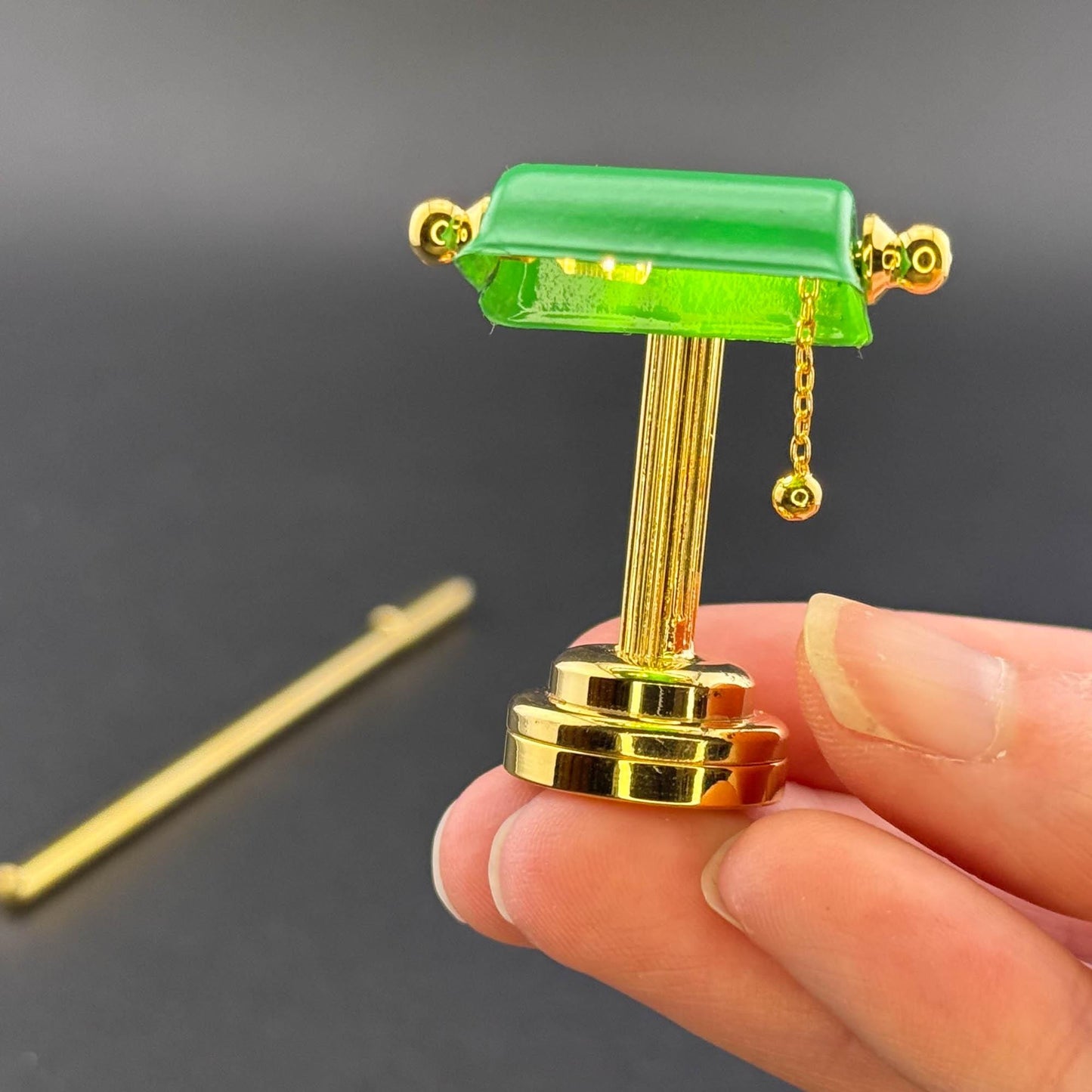 Miniature Touchless operation with Wand  1:12 table lamp LED for Dollhouse No-touch No-Switch Victorian Brass Green desk light