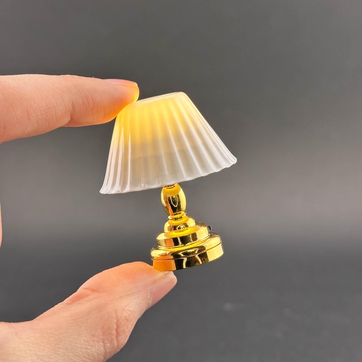 Brass table Lamp LED light super bright with on/off switch for 1:12 dollhouse miniature bedroom bedstand lamp
