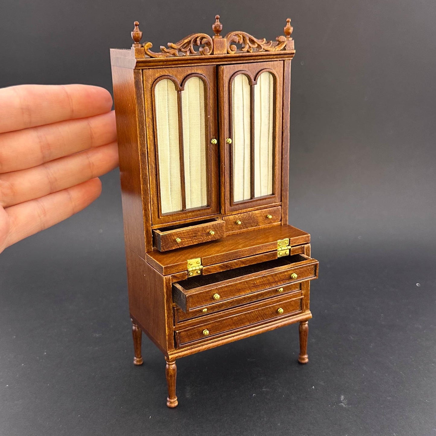 Victorian bookcase folding desk chest of drawers and covert shelves for 1:12 dollhouse miniature shelf table Y2255 WN