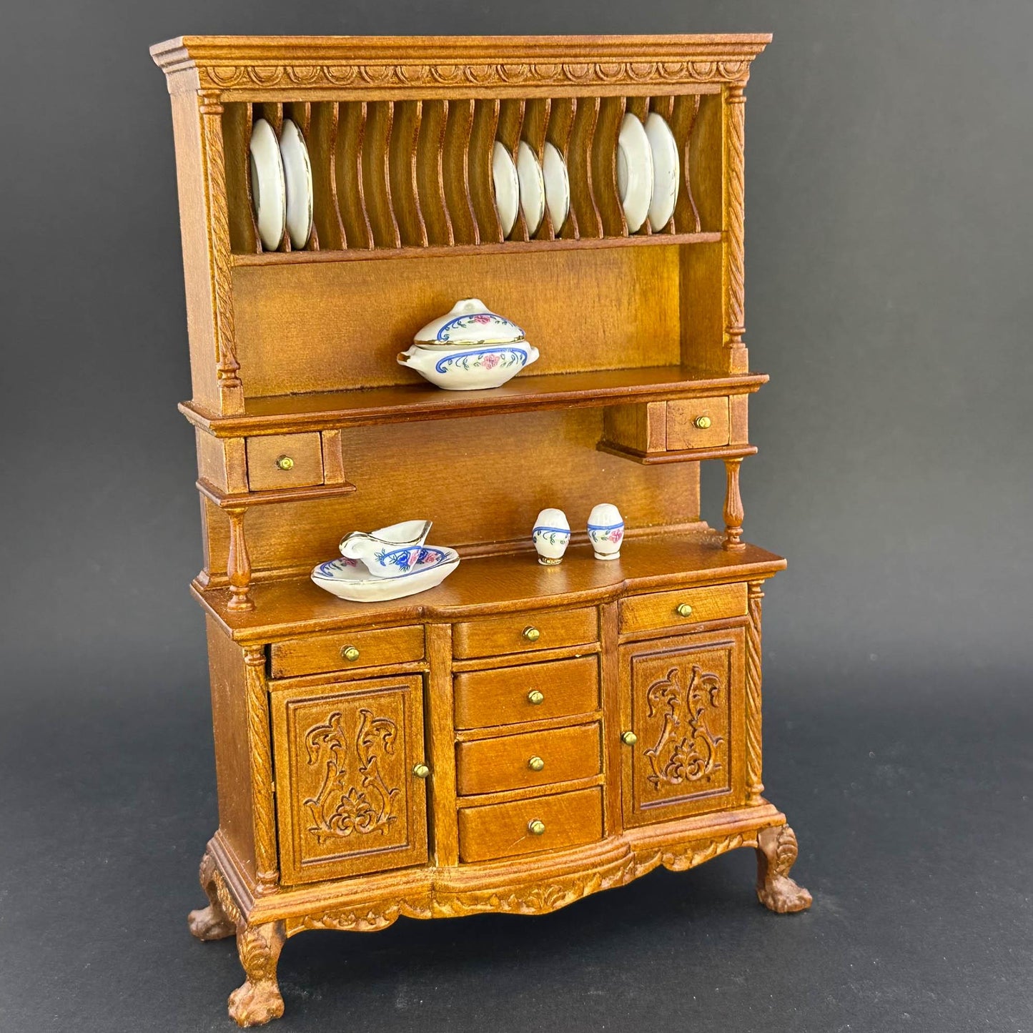 Fine Quality ornate Buffet and Hutch 1:12 scale for dollhouse miniature Y2064WN