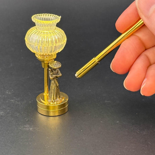 Miniature Touchless operation with Wand  1:12 table lamp LED for Dollhouse No-touch No-Switch Stick Samurai Table Lamp