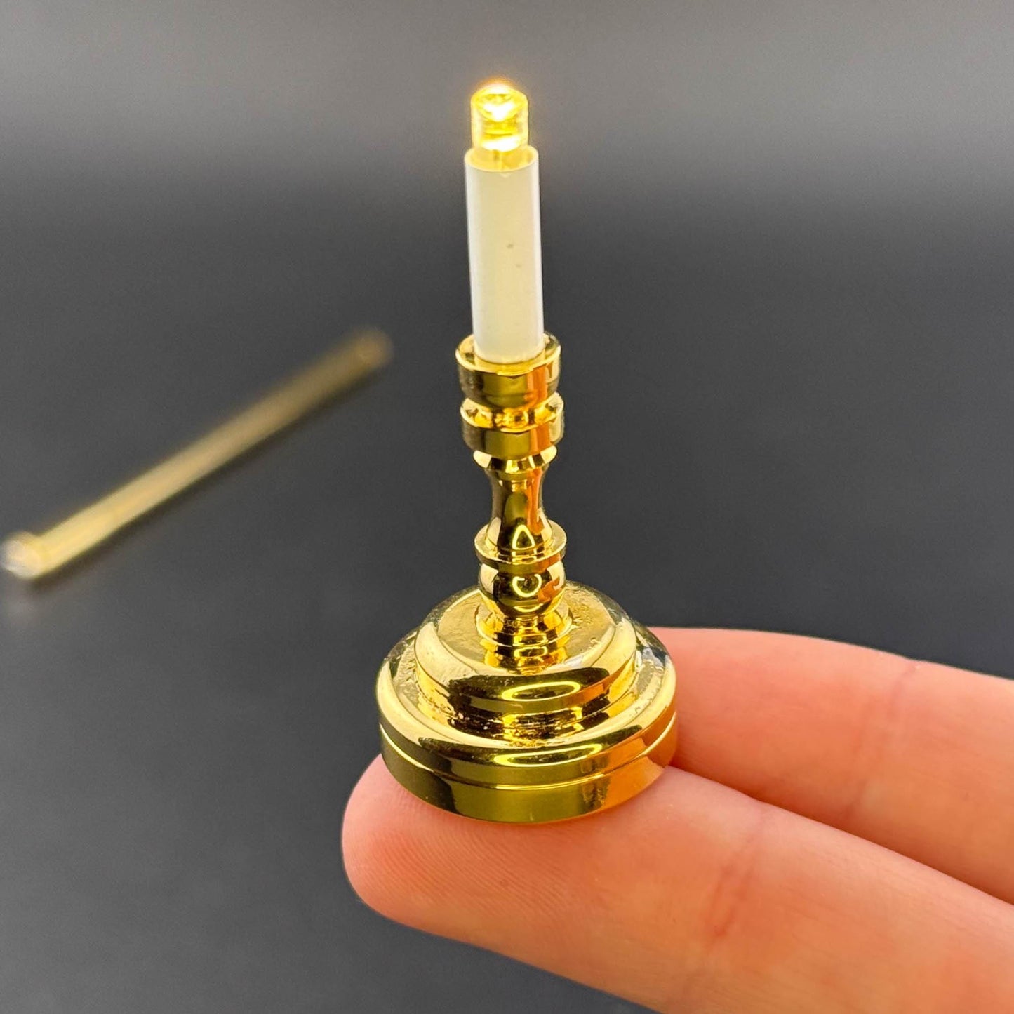 Miniature Touchless operation with Wand  1:12 table lamp LED for Dollhouse No-touch No-Switch Brass candlestick