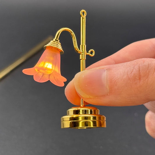 Miniature Touchless operation with Wand  1:12 table lamp LED for Dollhouse No-touch No-Switch pink tulip dest table light