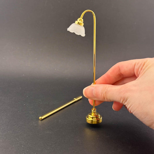 Miniature Touchless operation with Wand  1:12 table lamp LED for Dollhouse No-touch No-Switch Floor light with crown top