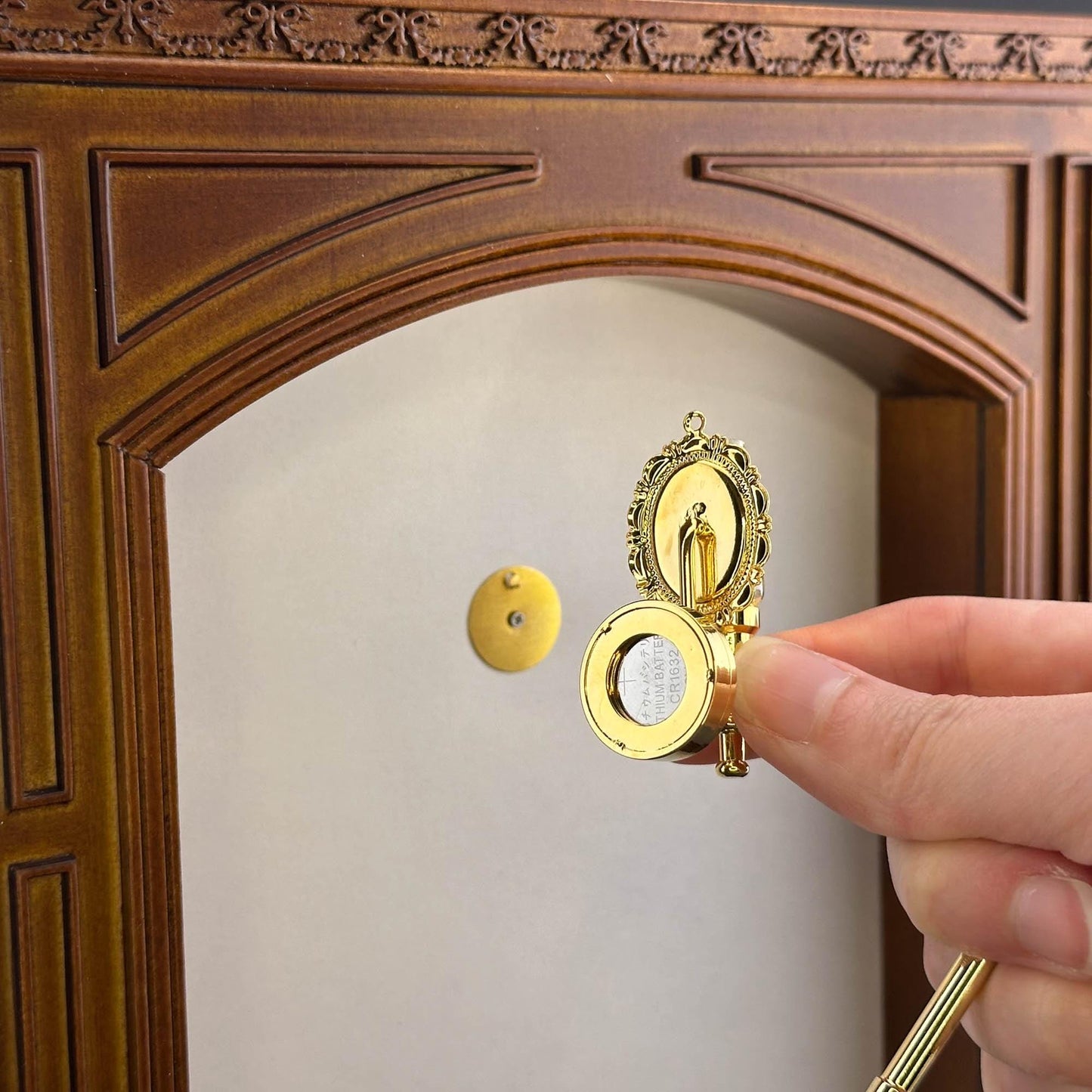 Miniature Touchless operation with Wand 1:12 Fancy Victorian wall sconce oil lamp LED light Dollhouse No-touch No-Switch Brass