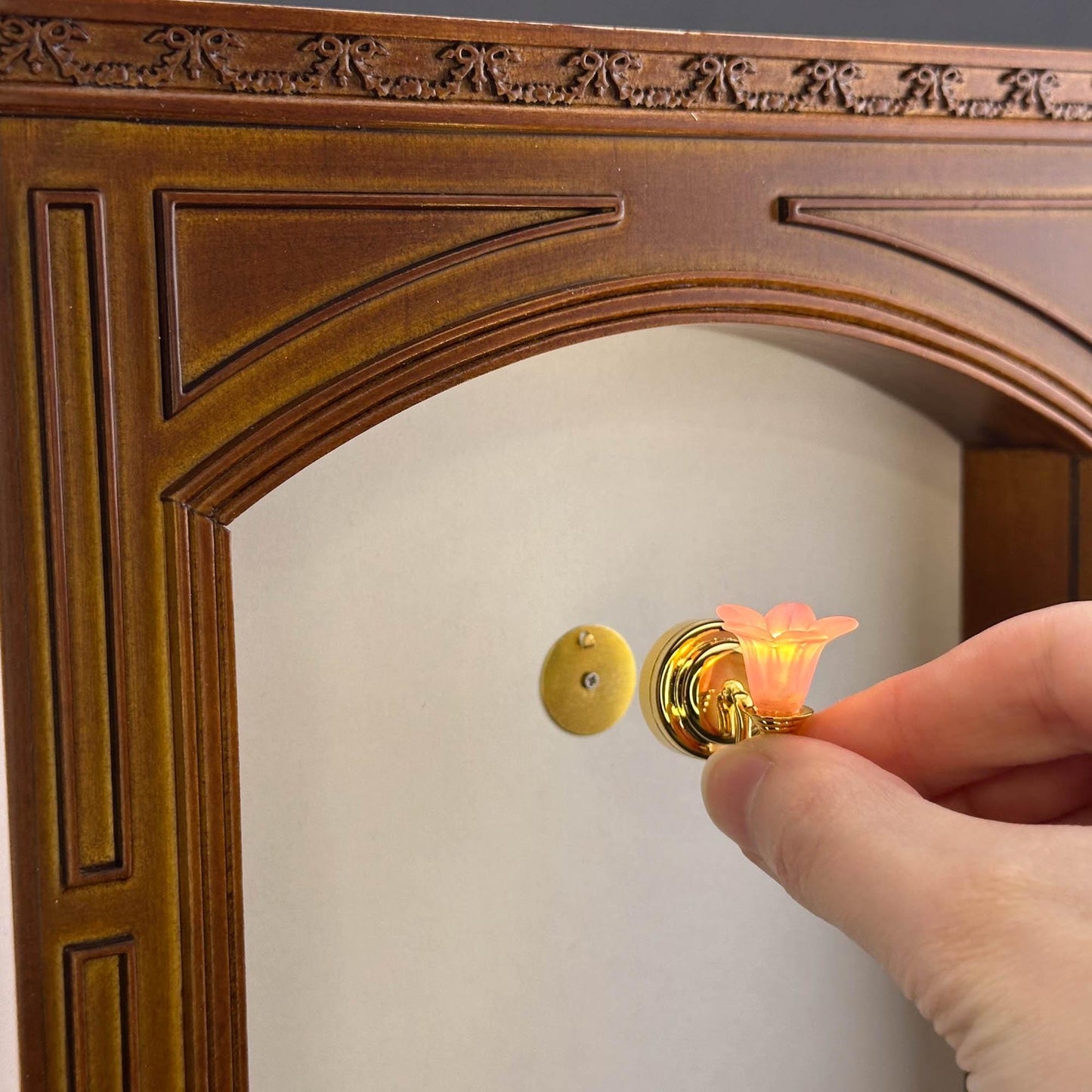 Miniature Touchless operation with Wand 1:12 brass Wall sconce pink tulip lamp LED light Dollhouse No-touch No-Switch Stick Fairy Magic