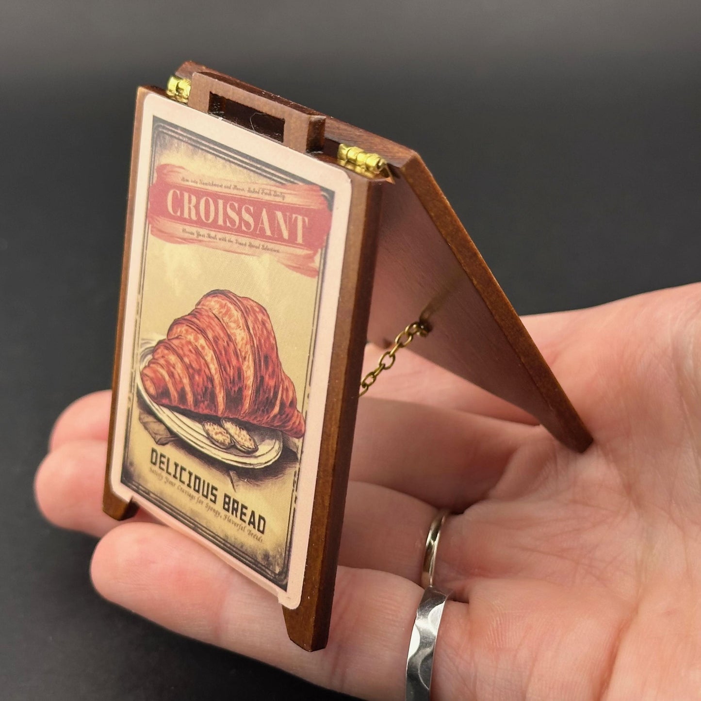 Miniatur-Sandwich-Board-Schild, Laden, Puppenhaus, Straßendisplay, 1:12, Stil der 1960er Jahre
