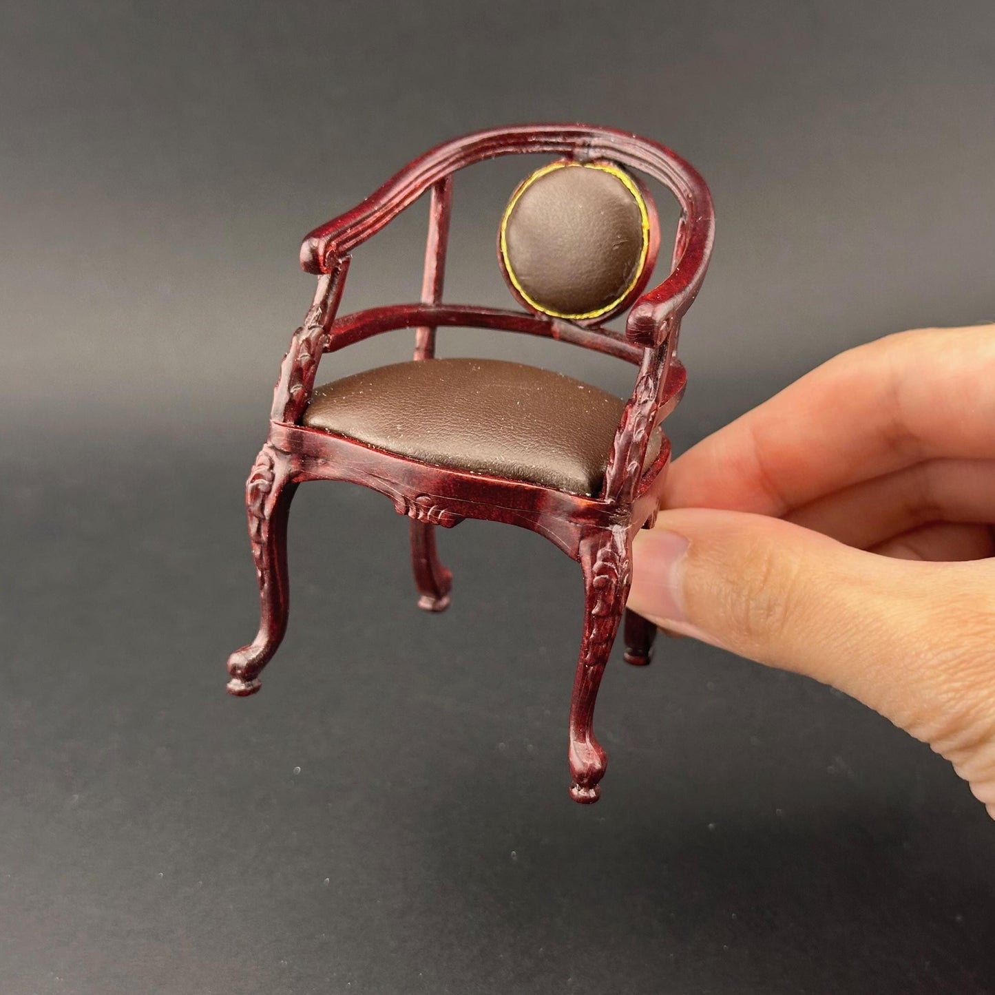 Victorian Captain’s chair armchair, Quality mahogany office, Leather top 1:12 scale for Dollhouse miniature