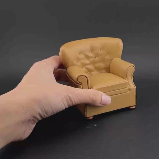 Fauteuil anglais pour maison de poupée miniature à l'échelle 1:12 "Chaise marron camel"