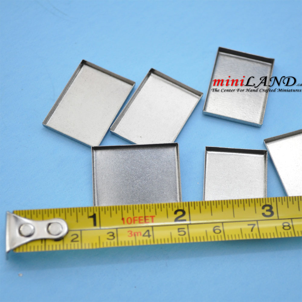 Silberne Keksbleche aus Metall - 6 Stk. für 1:12 Puppenhausminiatur
